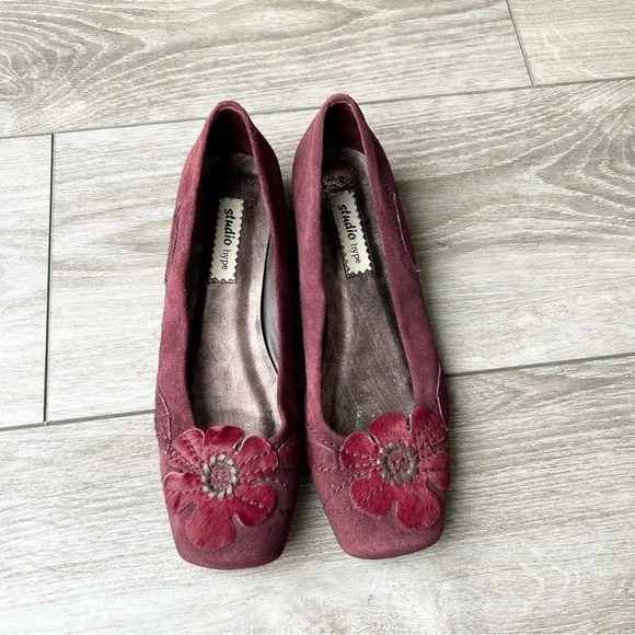 Studio Hype Red Suede Leather Calf Hair Square Toe Flats - Picture 1 of 12